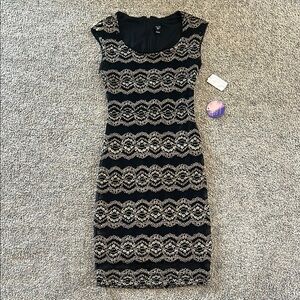Windsor Black and Gold Sheath Midi Dress Size: 7